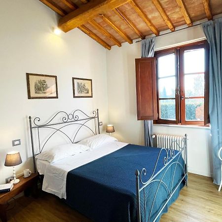 Oliveta Blu: Elegante A Due Passi Dal Centro Apartment Siena Luaran gambar