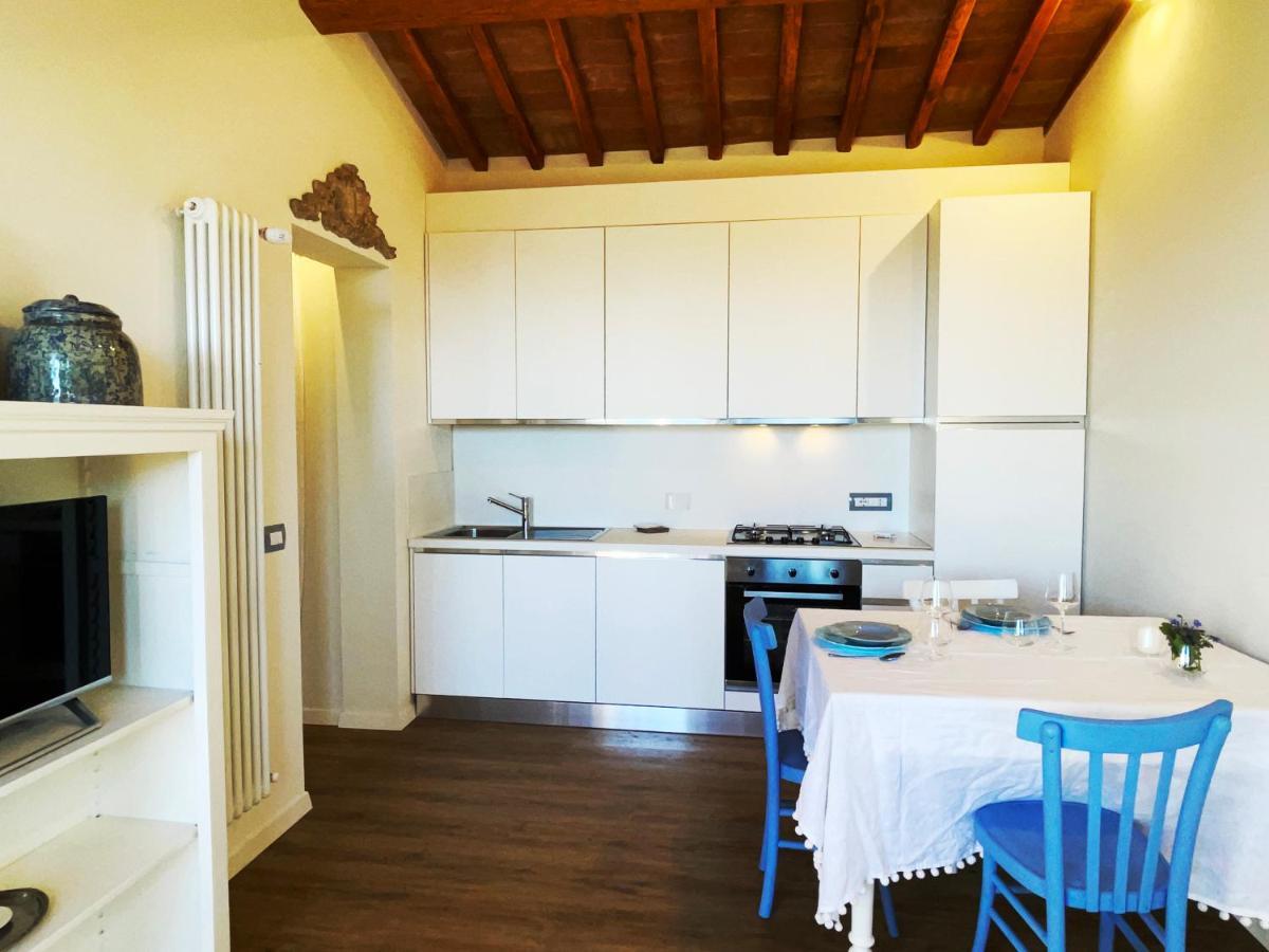 Oliveta Blu: Elegante A Due Passi Dal Centro Apartment Siena Luaran gambar