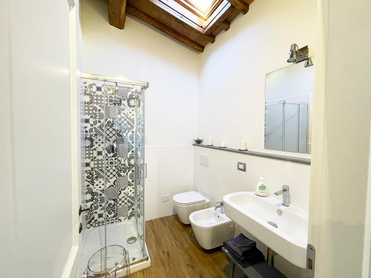 Oliveta Blu: Elegante A Due Passi Dal Centro Apartment Siena Luaran gambar